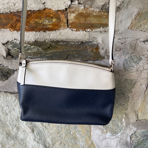 Kate Spade White & Navy Leather Crossbody Bag - Picture 4 of 6